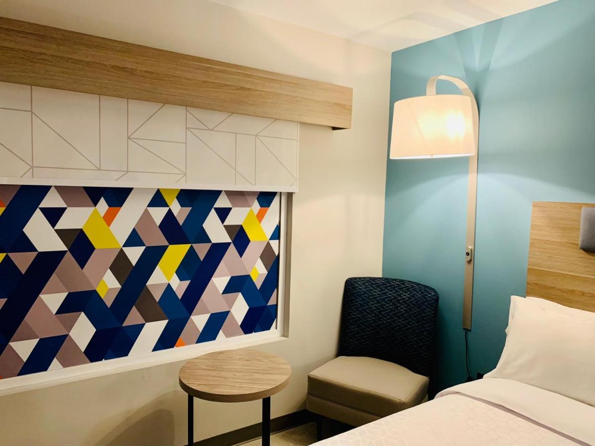Holiday Inn Express - Guadalajara Vallarta Poniente By Ihg سابوبان المظهر الخارجي الصورة